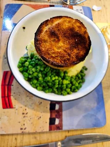 Pieminister Free Ranger chicken pie with mash and peas